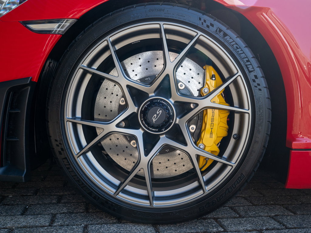 Porsche 718 Spyder RS