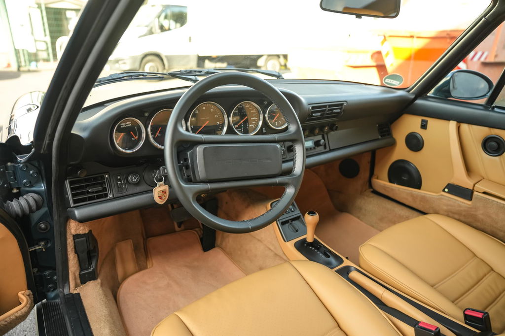 Porsche 964 Carrera 2