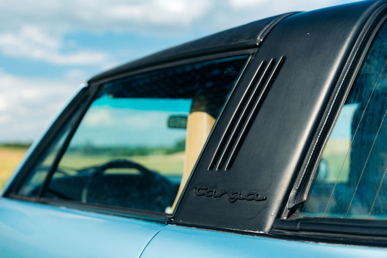 Porsche 911 Carrera 3.2