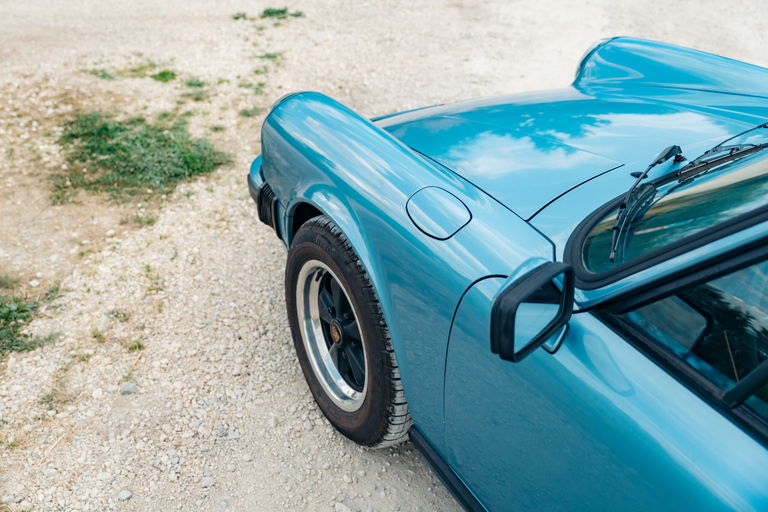 Porsche 911 Carrera 3.2