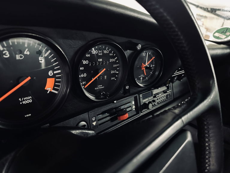 Porsche 911 Carrera 3.2