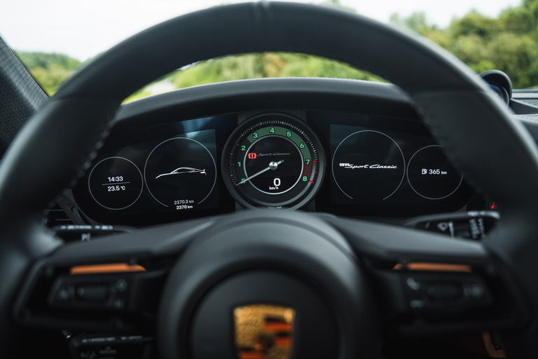 Porsche 992 Sport Classic