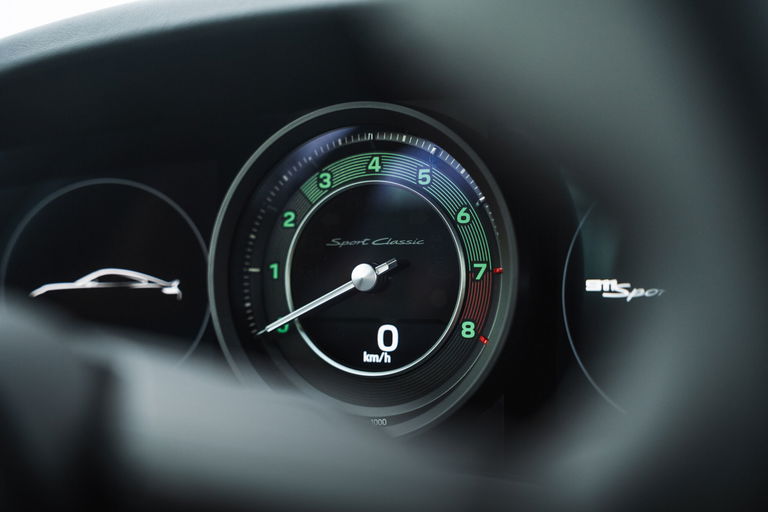 Porsche 992 Sport Classic