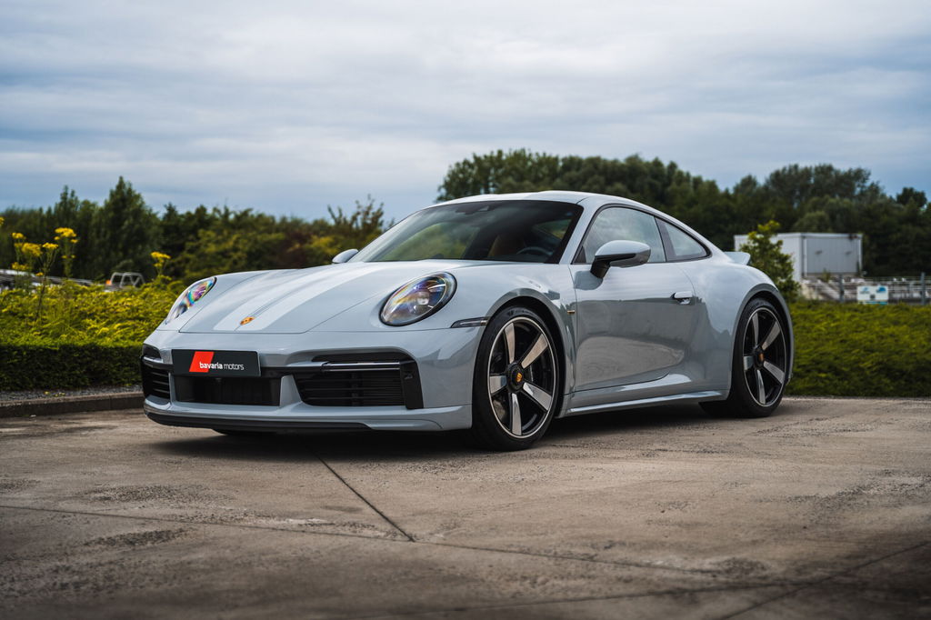Porsche 992 Sport Classic