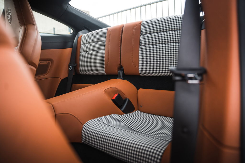 Porsche 992 Sport Classic