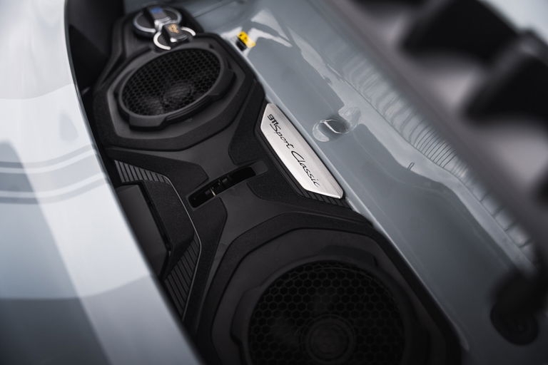 Porsche 992 Sport Classic