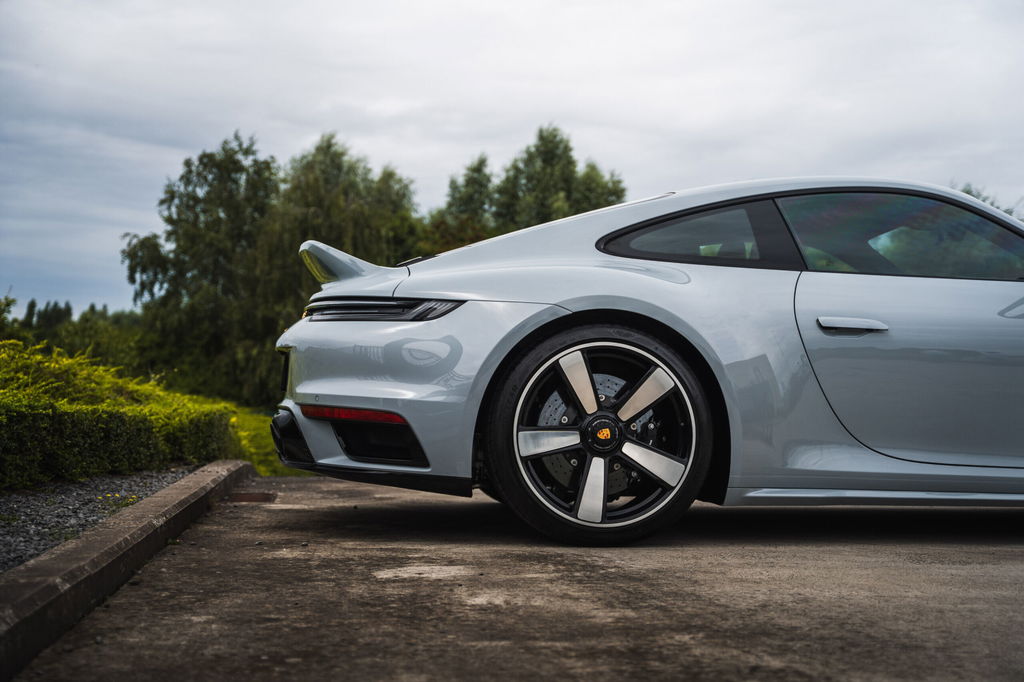 Porsche 992 Sport Classic