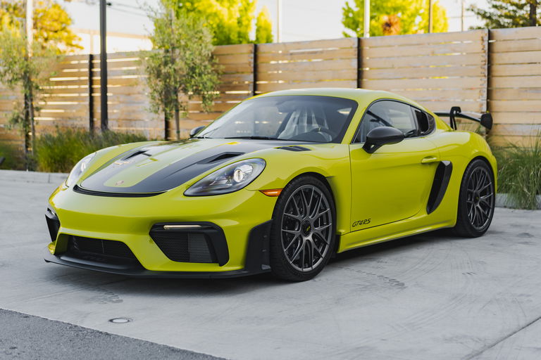 Porsche 718 Cayman GT4 RS
