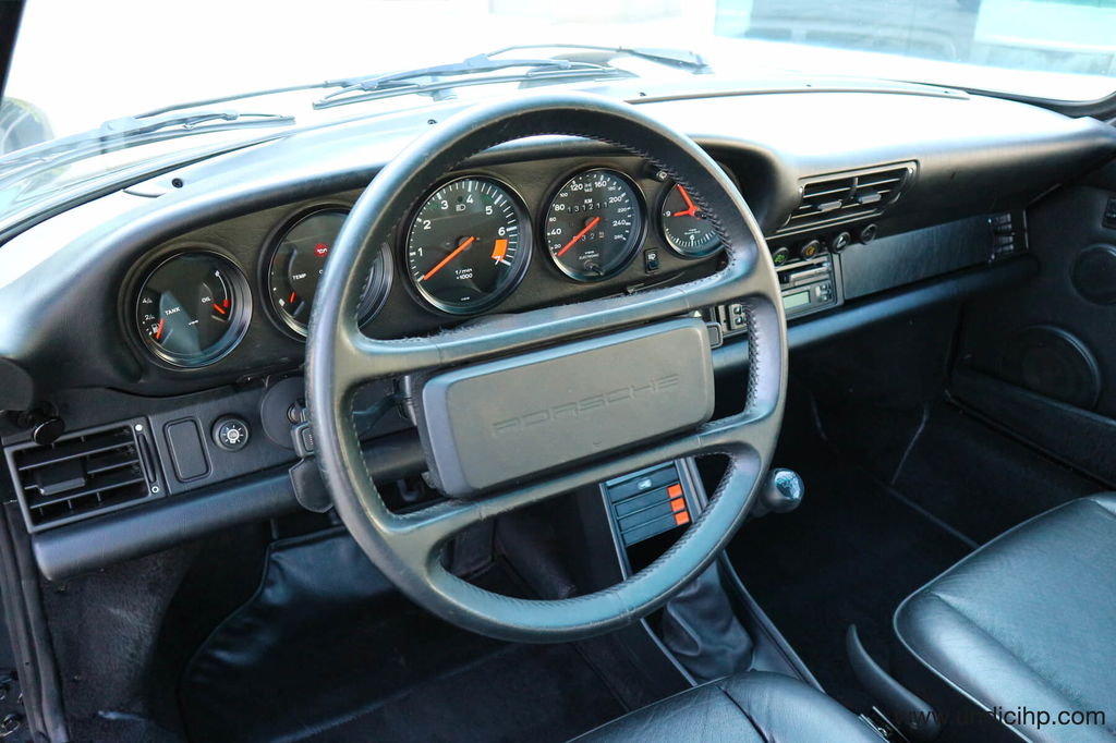 Porsche 911 Carrera 3.2