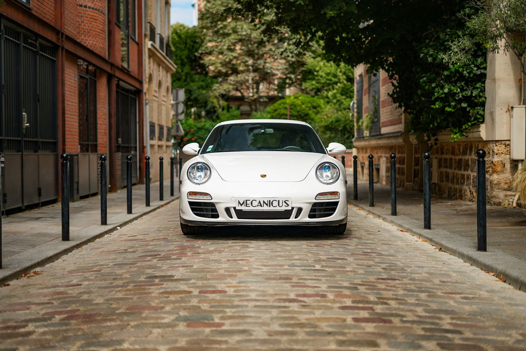 Porsche 997.2 Carrera GTS