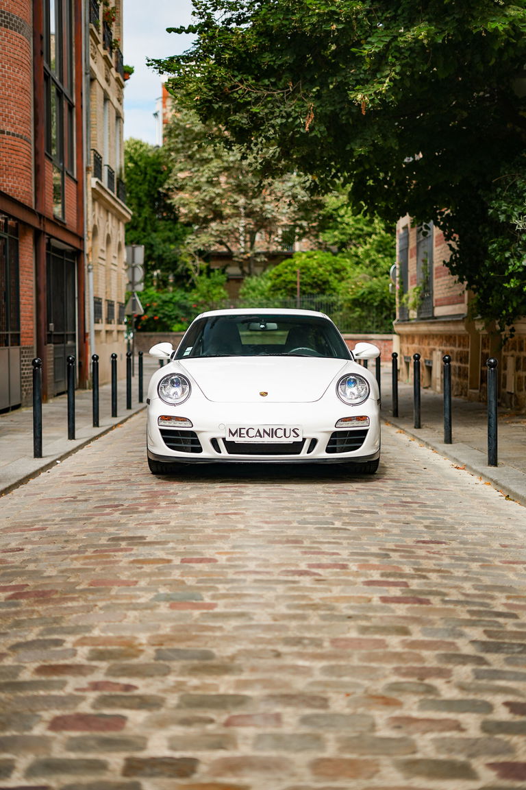 Porsche 997.2 Carrera GTS
