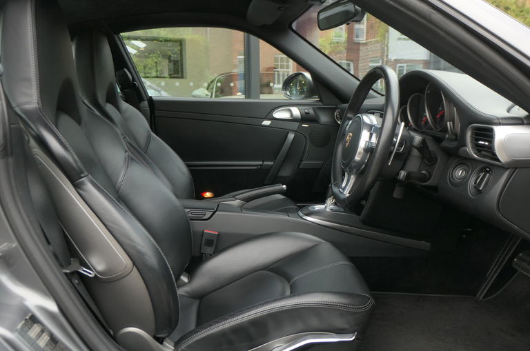 Porsche 997.2 Carrera 4 GTS