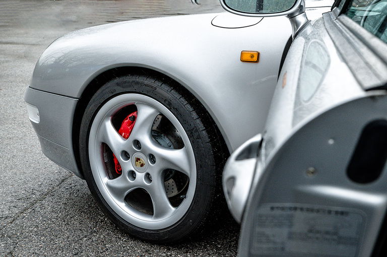 Porsche 993 Carrera 4S