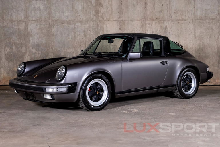 Porsche 911 Carrera 3.2 (US)