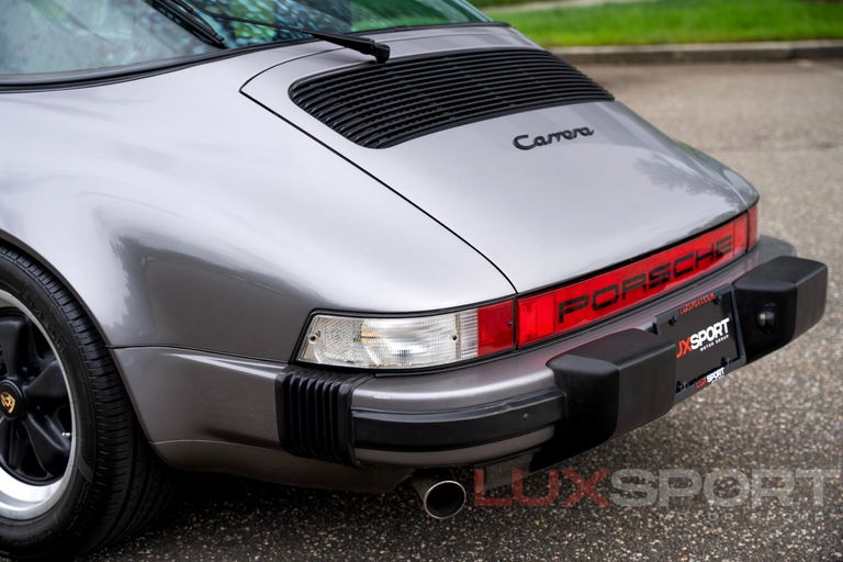 Porsche 911 Carrera 3.2 (US)