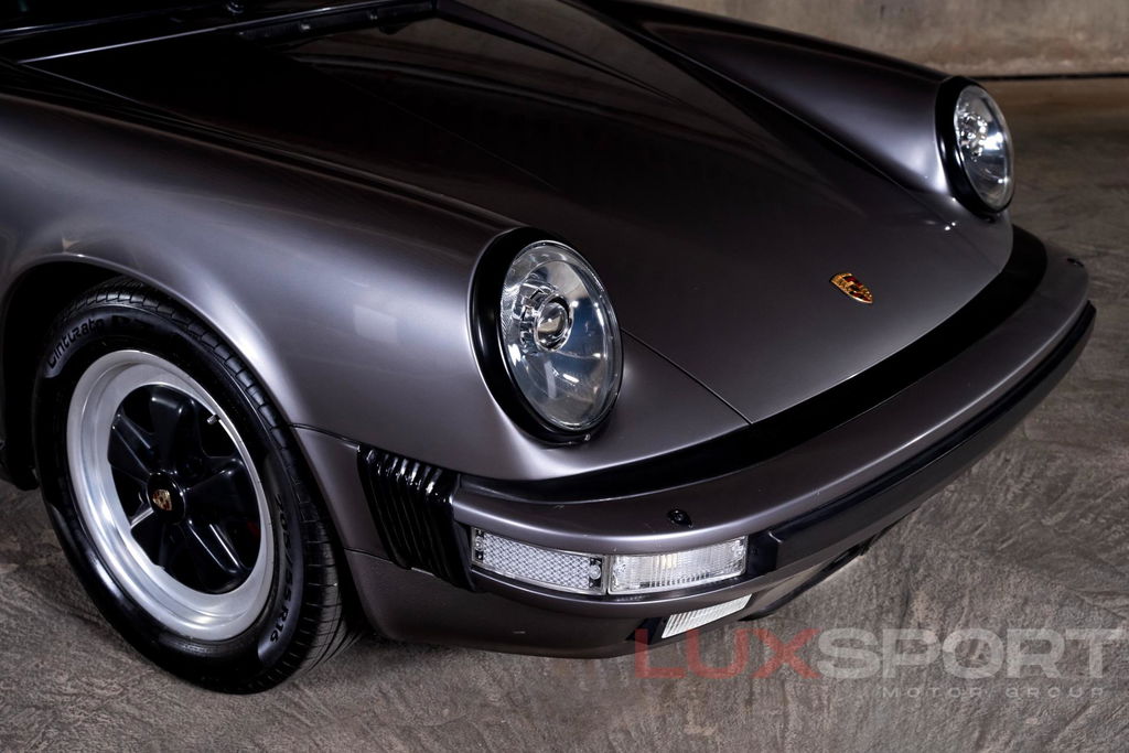 Porsche 911 Carrera 3.2 (US)