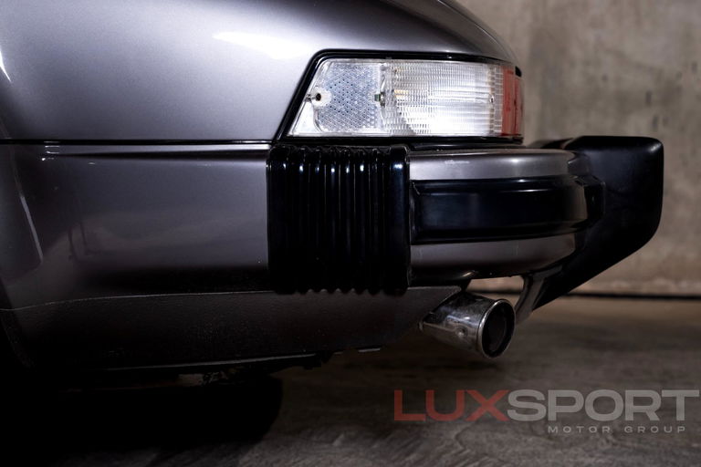 Porsche 911 Carrera 3.2 (US)