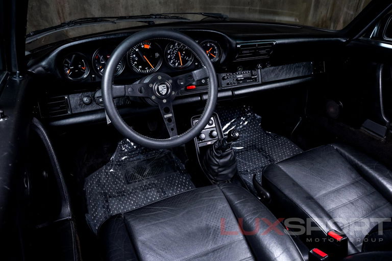 Porsche 911 Carrera 3.2 (US)