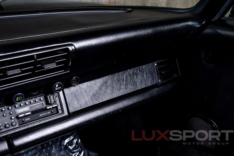 Porsche 911 Carrera 3.2 (US)