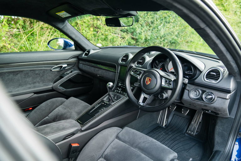 Porsche 718 Cayman GTS 4.0