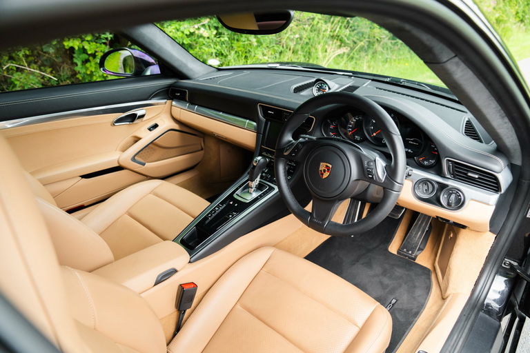 Porsche 991 Carrera