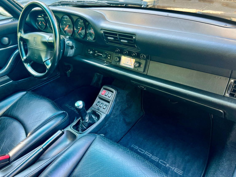 Porsche 993 Carrera 4