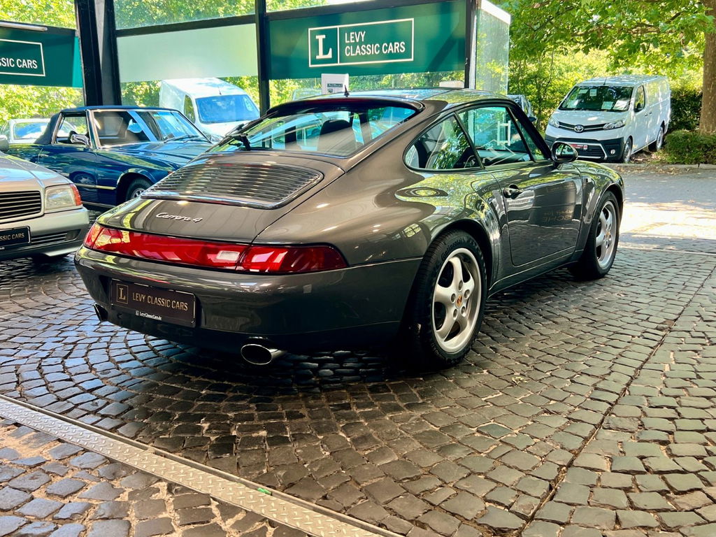 Porsche 993 Carrera 4
