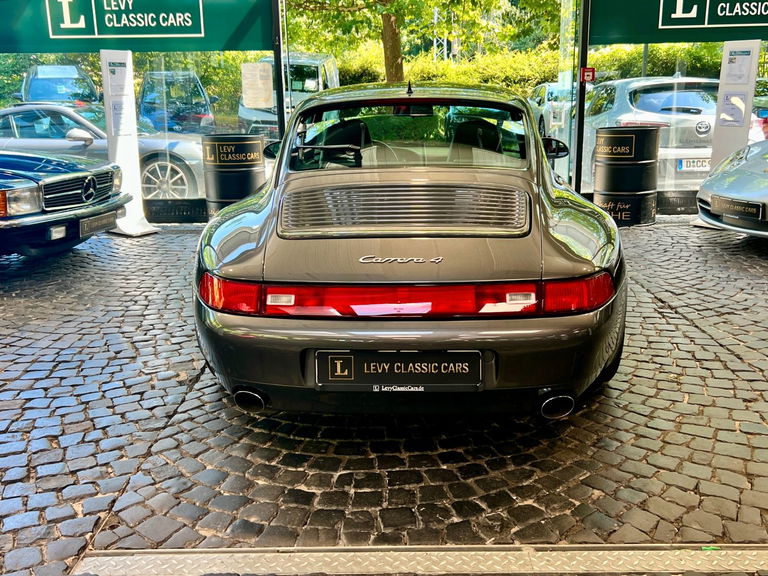 Porsche 993 Carrera 4