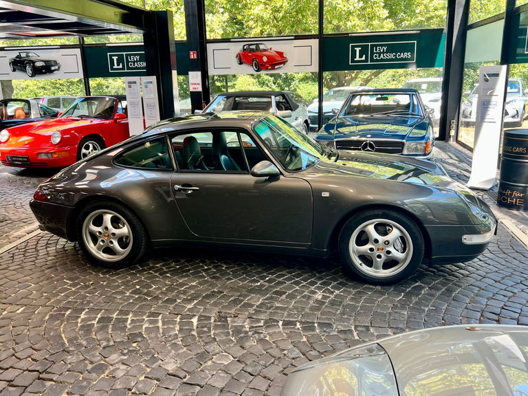 Porsche 993 Carrera 4