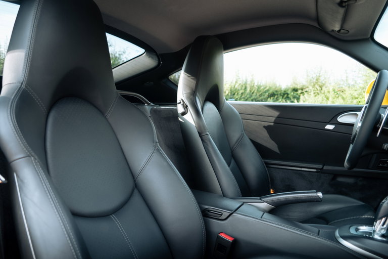 Porsche 987 Cayman S