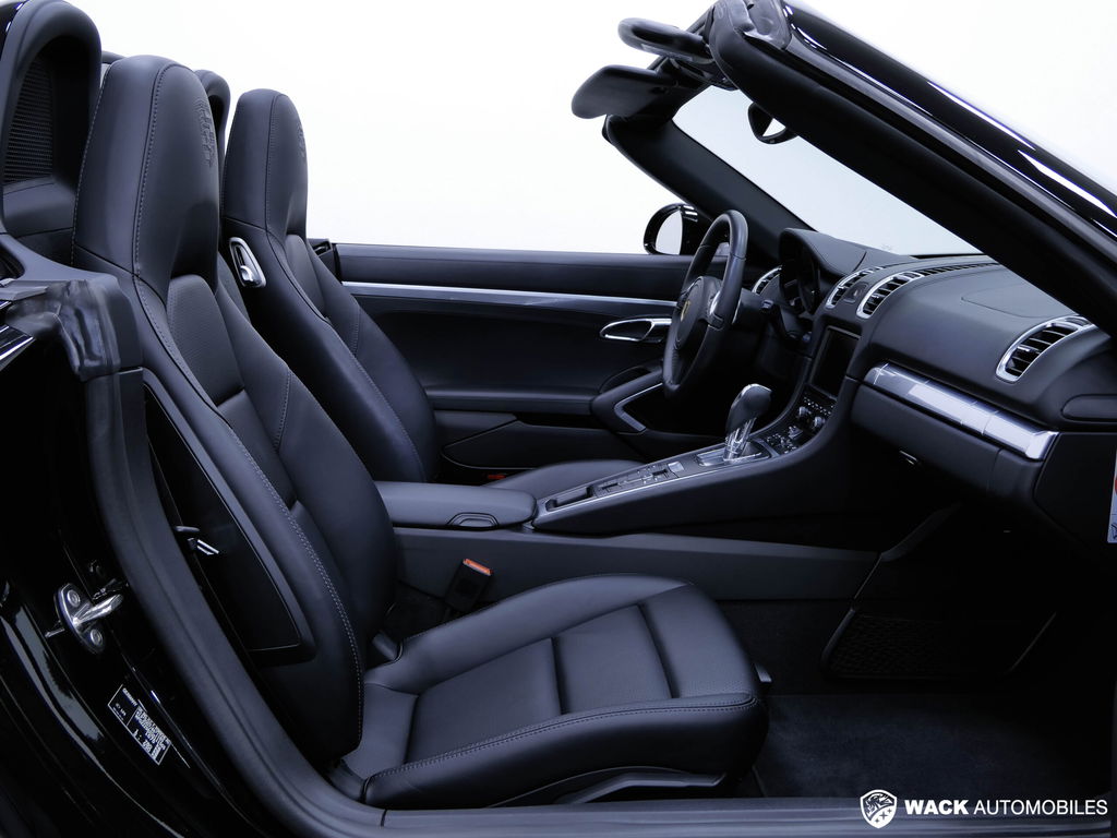 Porsche 981 Boxster Black Edition