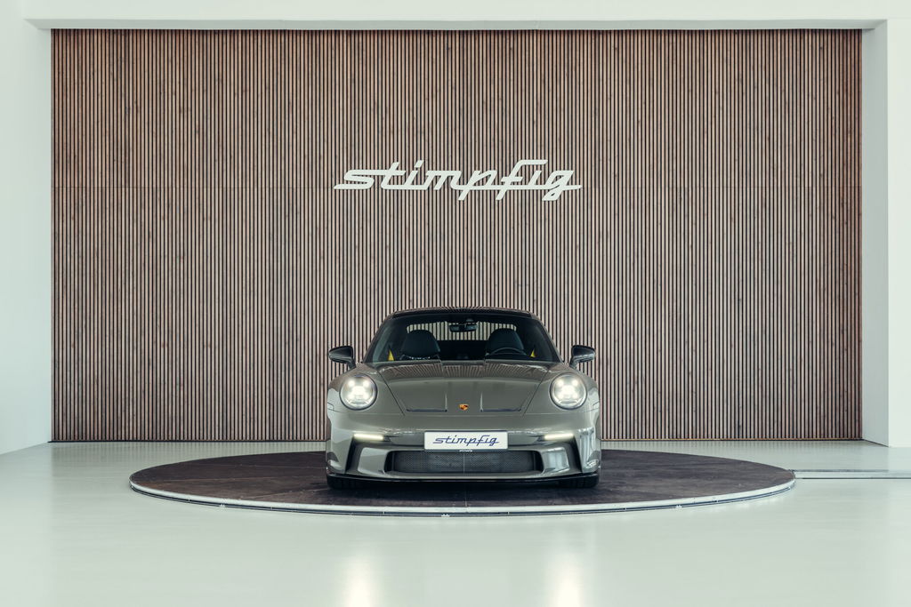 Porsche 992 GT3 Touring