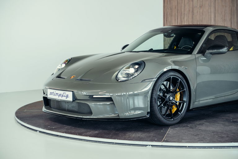 Porsche 992 GT3 Touring