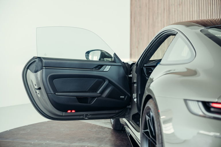 Porsche 992 GT3 Touring