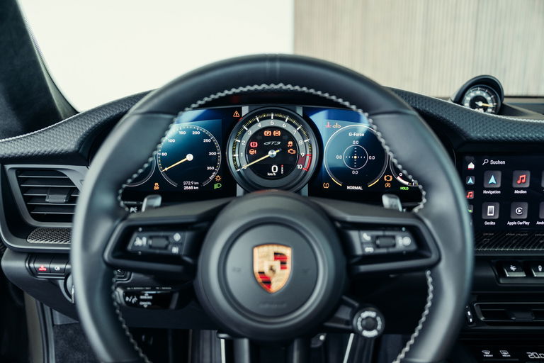 Porsche 992 GT3 Touring