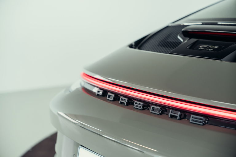 Porsche 992 GT3 Touring