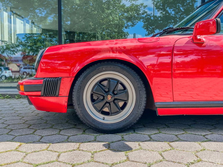 Porsche 911 Carrera 3.2