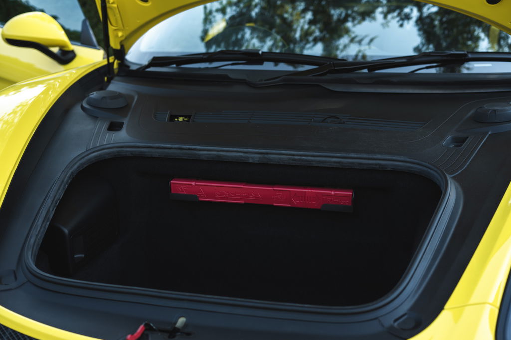 Porsche 981 Cayman GT4