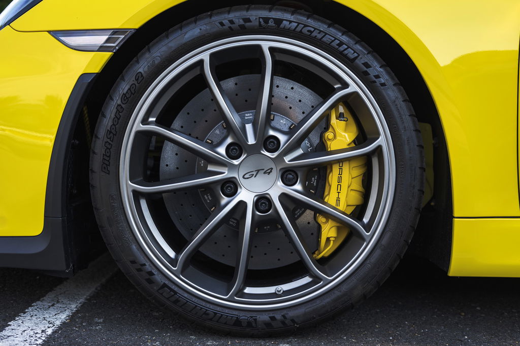 Porsche 981 Cayman GT4