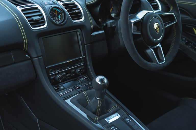 Porsche 981 Cayman GT4