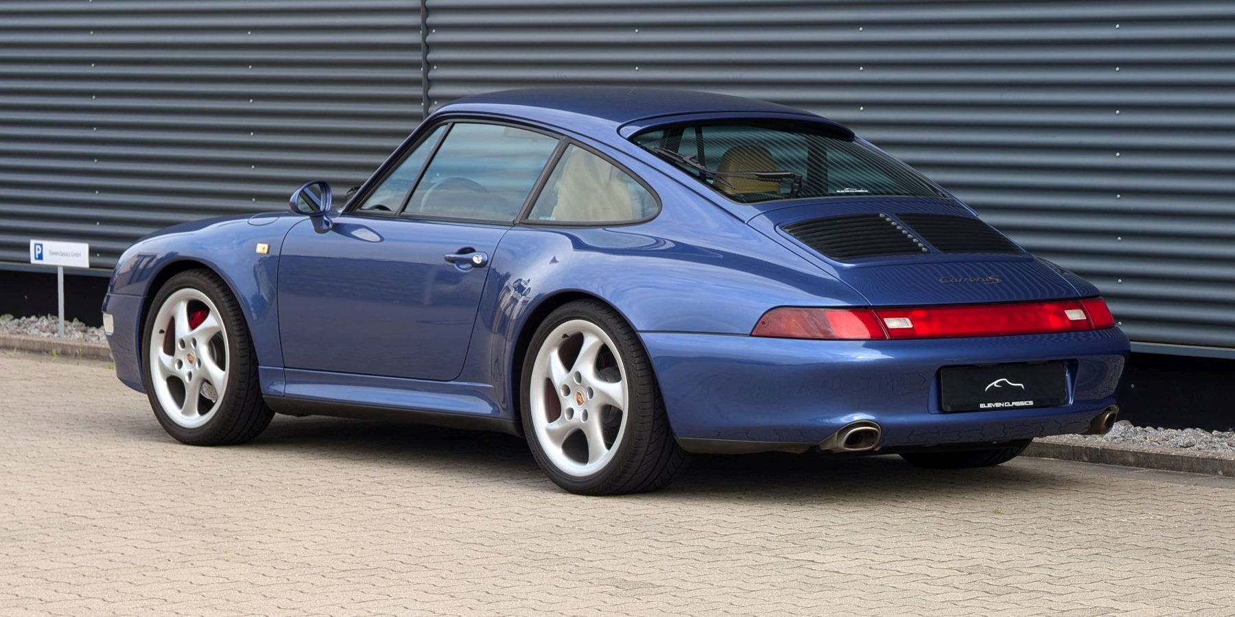 奇跡の石　医王石 A-0179 Porsche 993 Carrera S 1997 - elferspot.com - Marketplace for