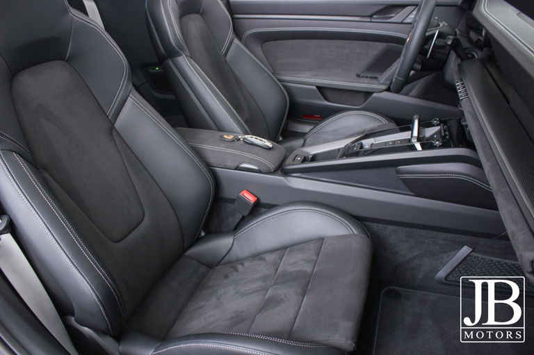 Porsche 992 Targa 4 GTS