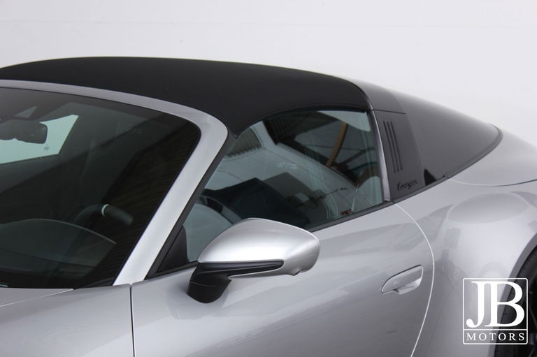 Porsche 992 Targa 4 GTS