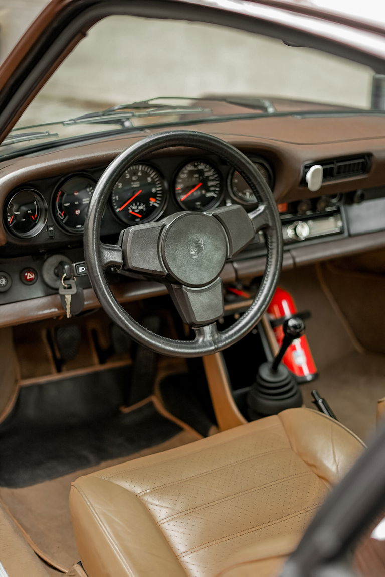 Porsche 911 Turbo 3.3