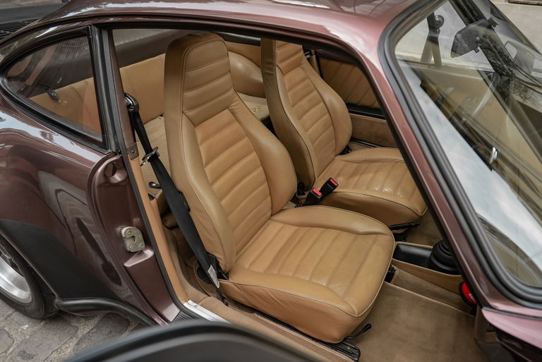 Porsche 911 Turbo 3.3