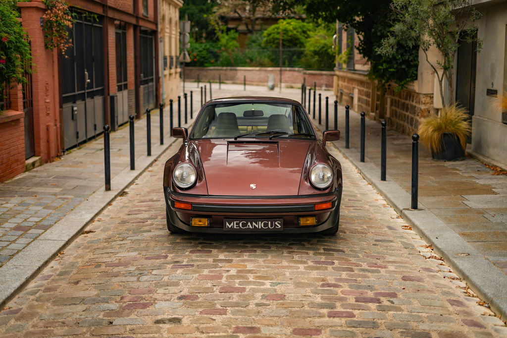Porsche 911 Turbo 3.3