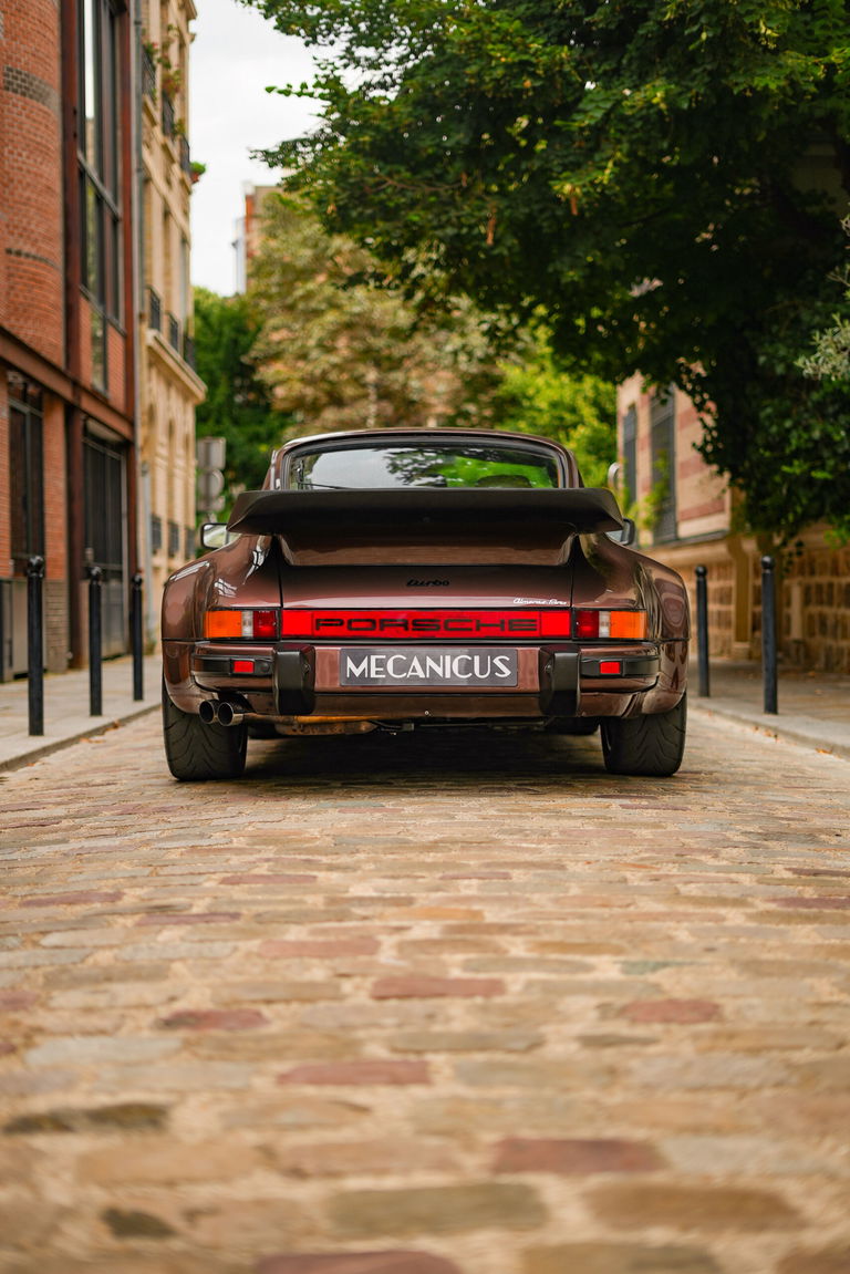 Porsche 911 Turbo 3.3