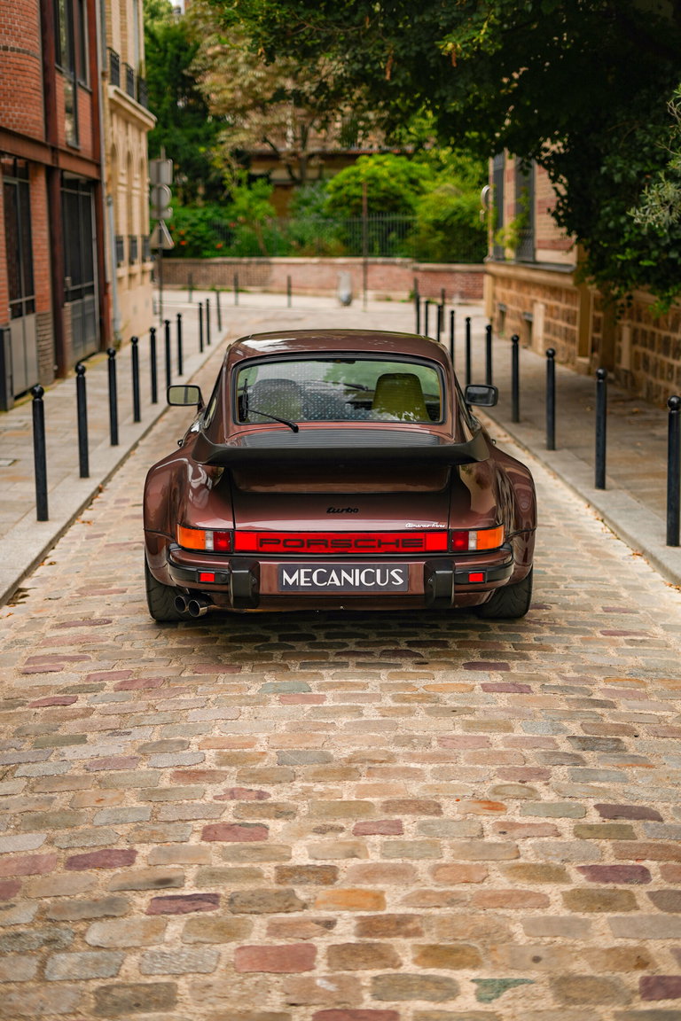 Porsche 911 Turbo 3.3