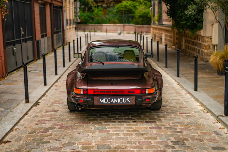 Porsche 911 Turbo 3.3