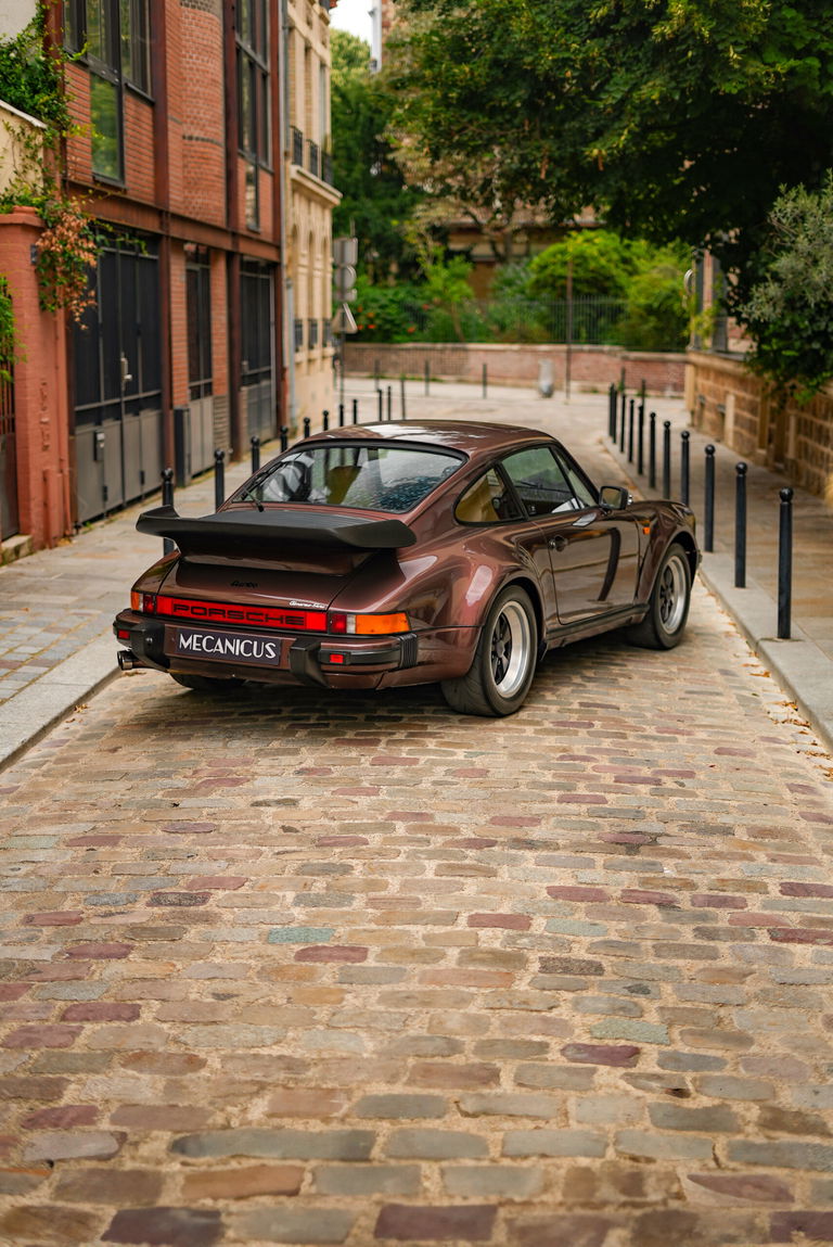 Porsche 911 Turbo 3.3